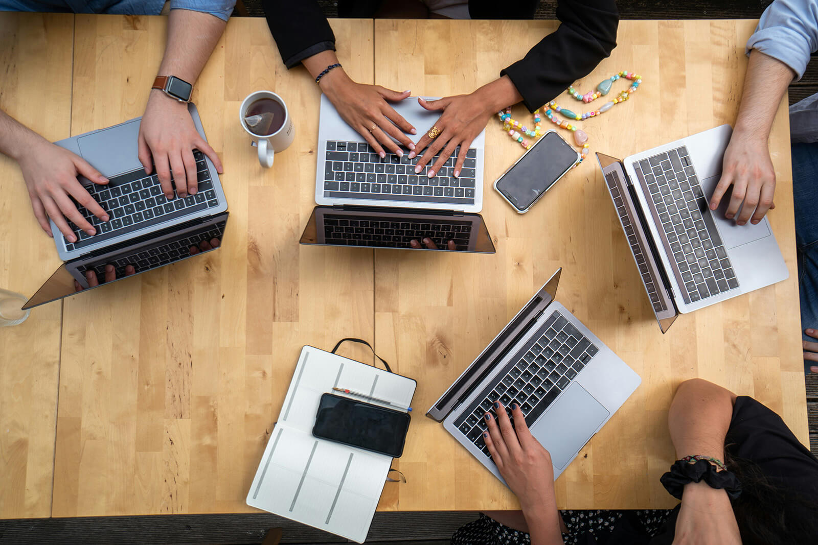 Lario Italia Laptops